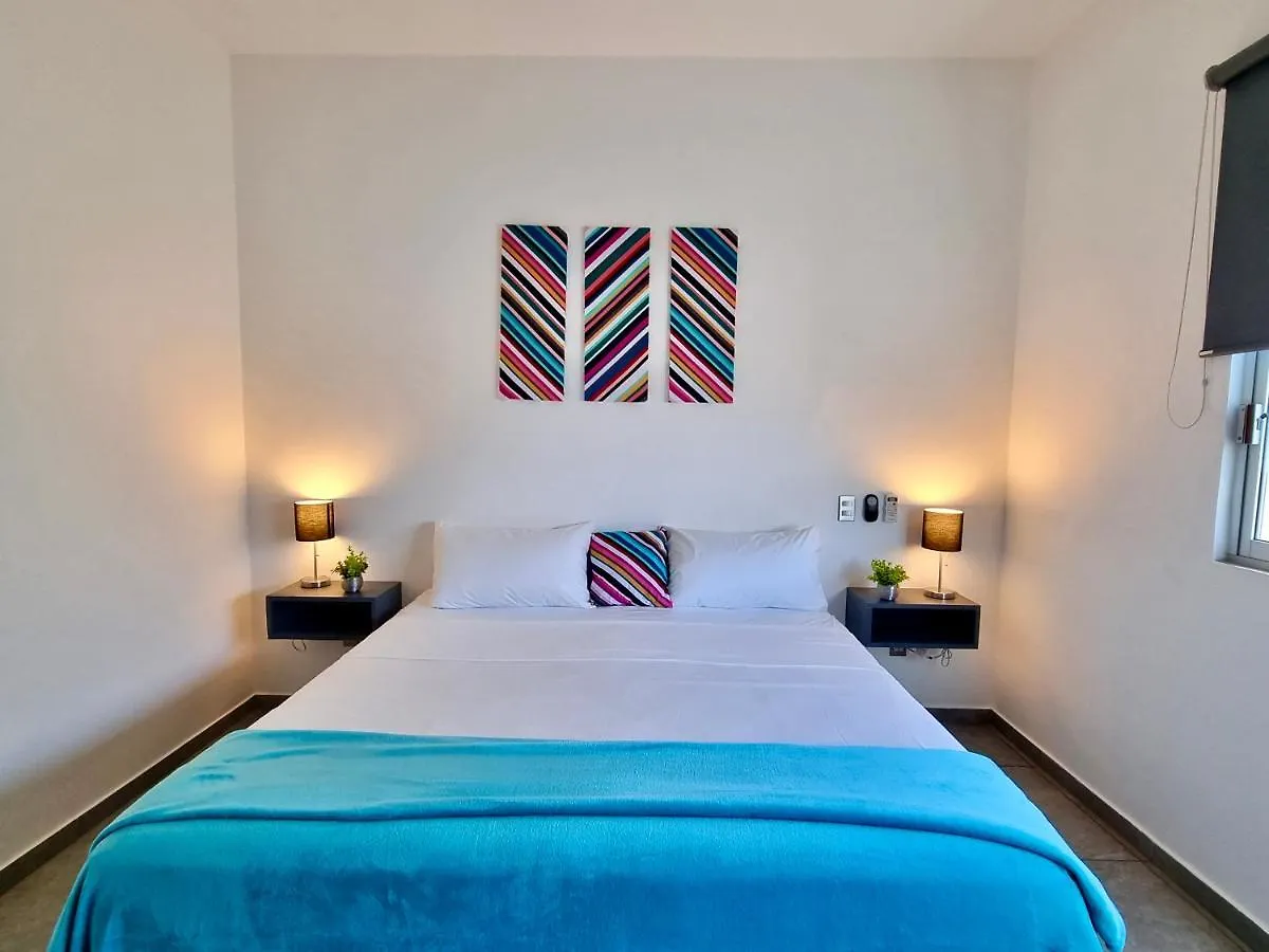 Nyaraló Modern Villa Rutelena +Good Location+Pool+Ac+Sleeps 12 Playa del Carmen Mexikó